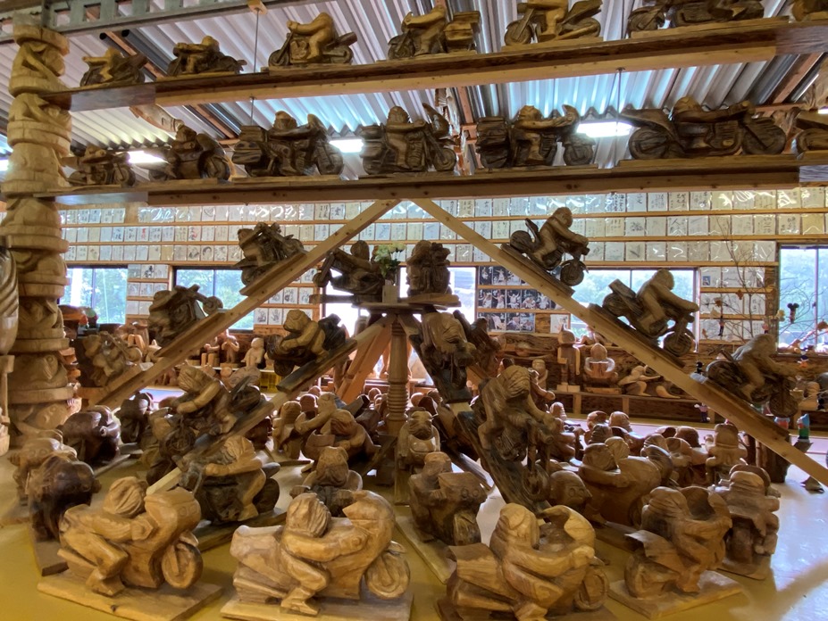ちびっ子木彫り館