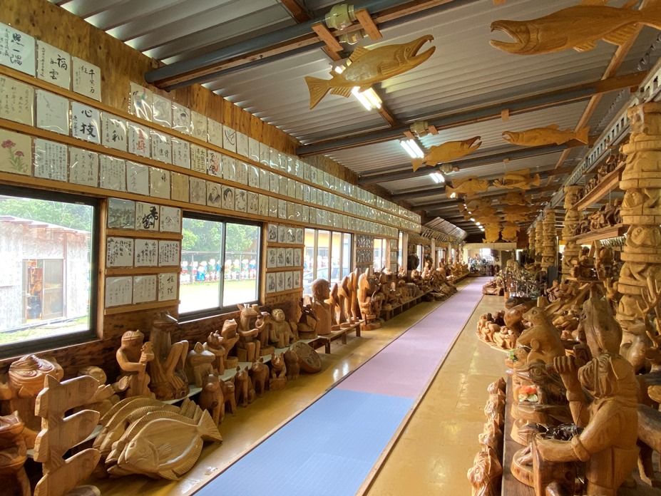 ちびっ子木彫り館